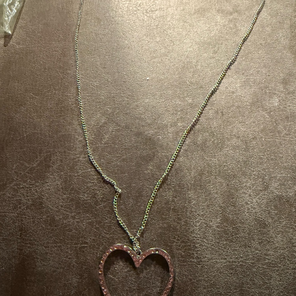 Heart Pendant Necklace in Silver and Pink